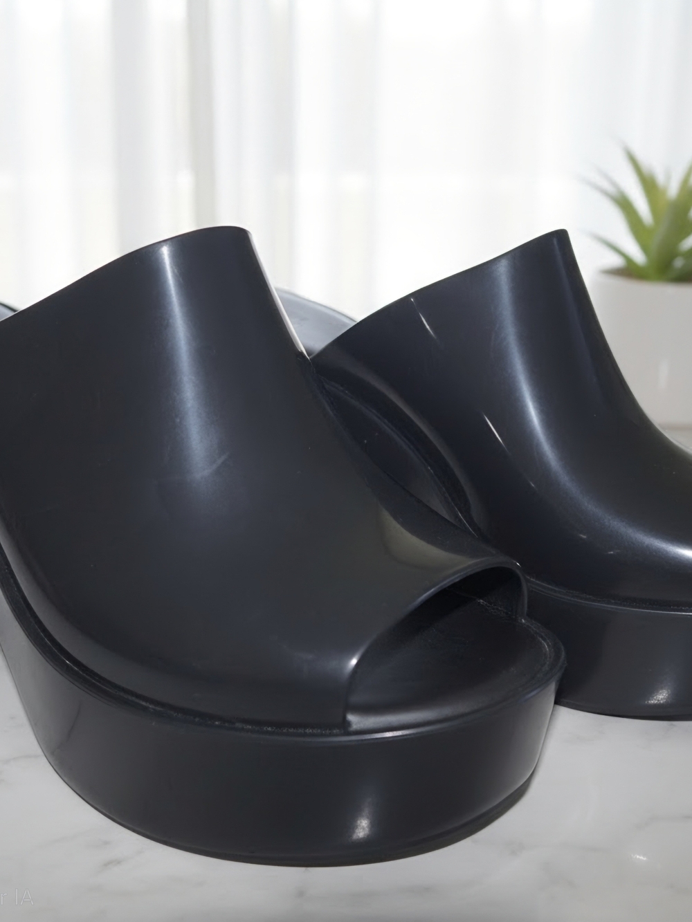 MELISSA Women’s Black Platform Slide Sandals SIZE 10